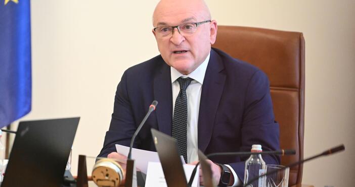 Служебният премиер Димитър Главчев заяви, че основното задължение на правителството