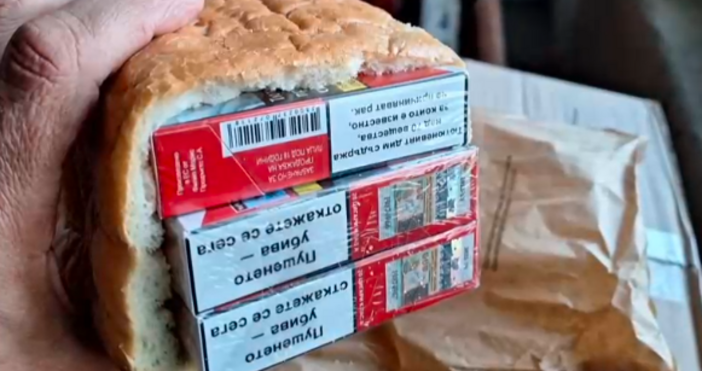 Митничари задържаха цигари скрити в хляб на Дунав мост при