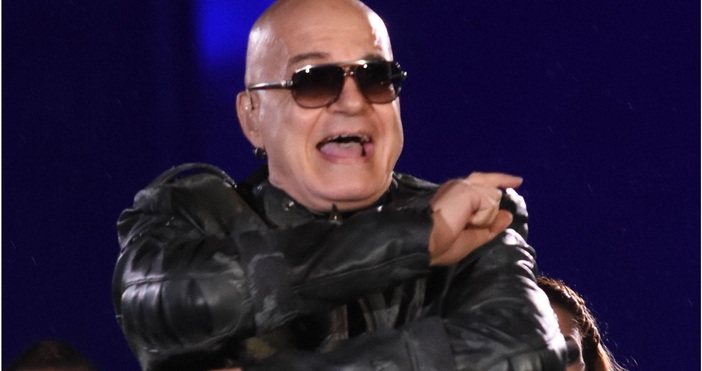 Барабанистът на Ку-Ку Бенд Венелин Венков напусна групата. Това обяви