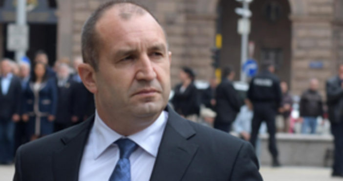 Президентът Румен Радев не изключва възможността да наложи вето на забраната