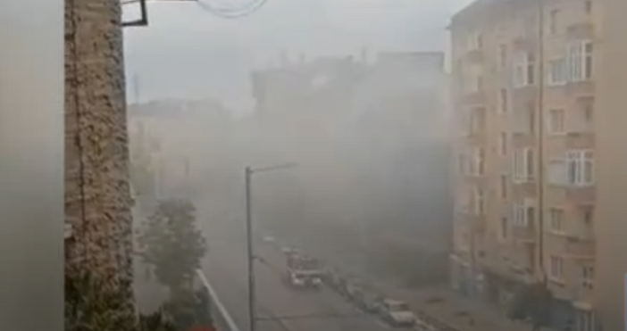 Пожар горя в къща паметник на културата в центъра на София