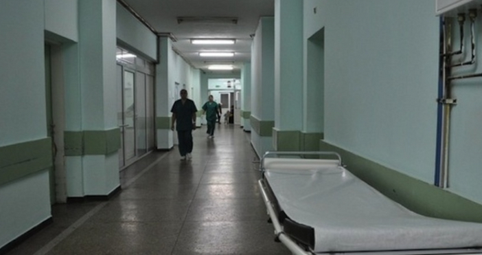Лекари в столична болница извършиха геройство Новородено бебе на 22 дни
