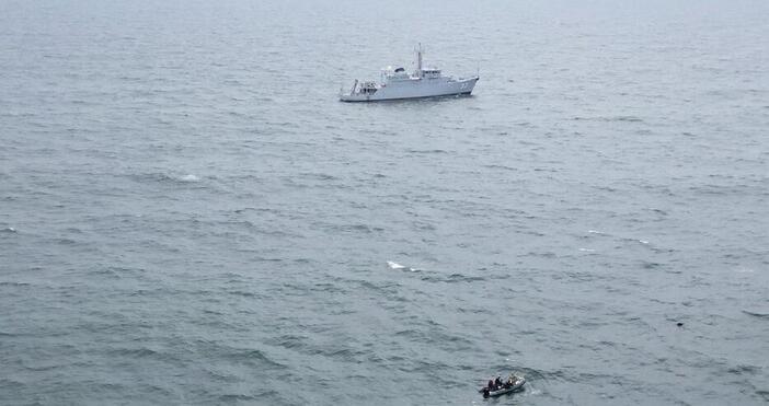 Специалисти от Военноморските сили ВМС са унищожили днес морска мина