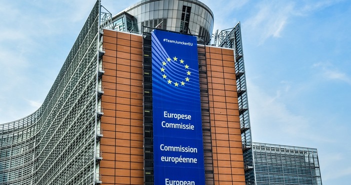 Властите в Брюксел настояват да започнат официални преговори за присъединяване