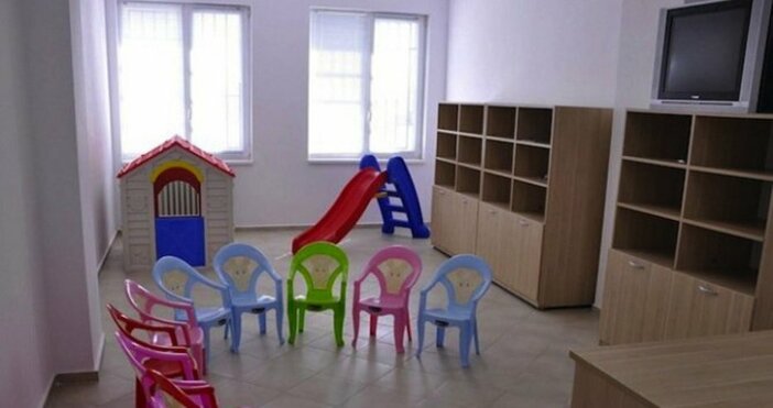 Скандал в Иновативна детска градина Фантазия във Велинград На няколко