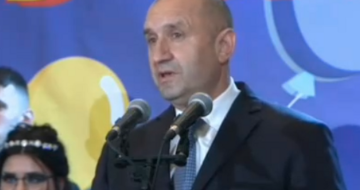 Президентът Румен Радев и съпругата му са домакини на традиционния