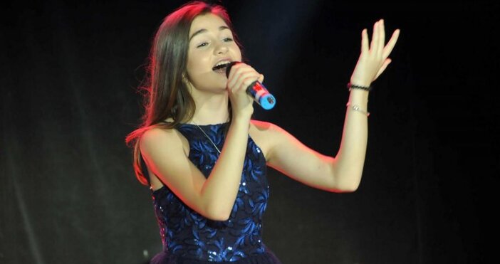 На 1 юни рожден ден има Крисия Крисия Тодорова е българска певица Става