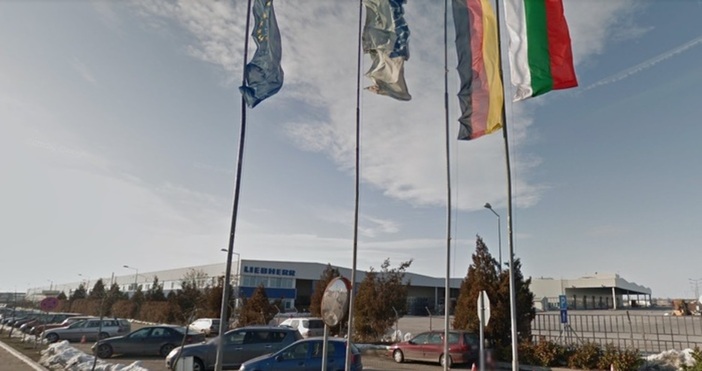 За масови съкращения на персонал в голяма фирма край Пловдив