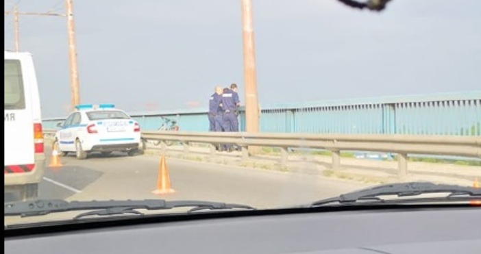 Рано тази сутрин мъж е скочил от Аспарухов мост Инцидентът
