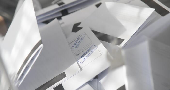 Висока избирателна активност на българите почиващи по гръцките курорти Пред