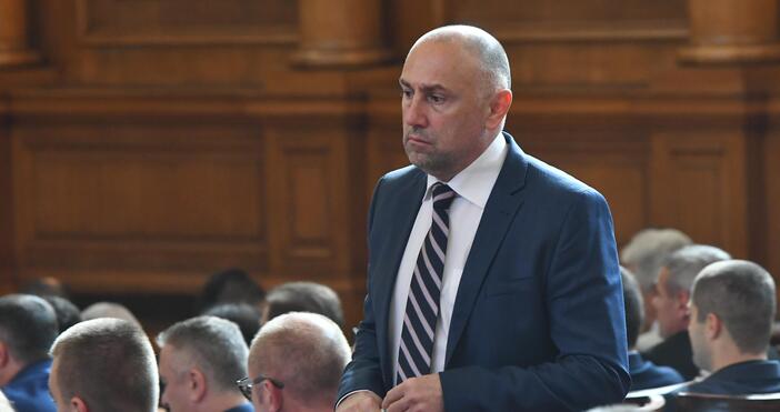 Виждаме колко сме малки пред едни природни бедствия. Държавата, в