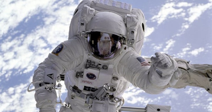 Двама американски астронавти отказаха да излязат от Международната космическа станция