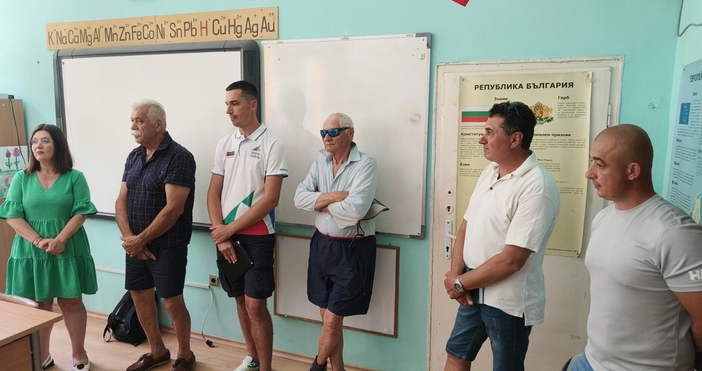 Срещи с подрастващи за запознаване с ветроходния спорт проведе Българска
