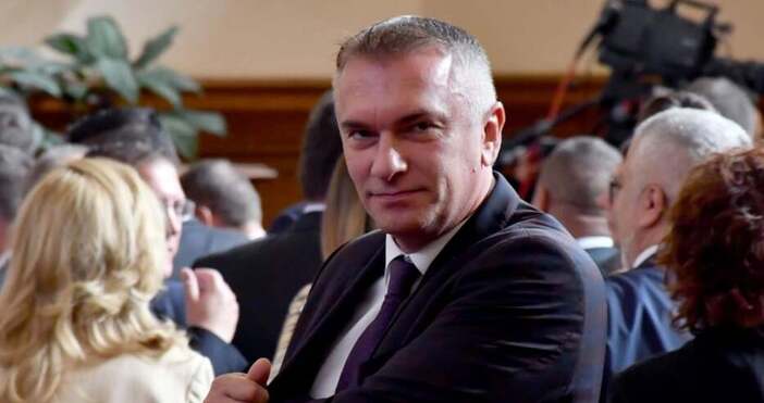 Има напрежение между Доган и Пеевски Разрив и разделение в