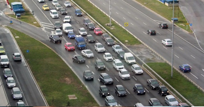 Шофирането и поддържката на лек автомобил отдавна вече не е