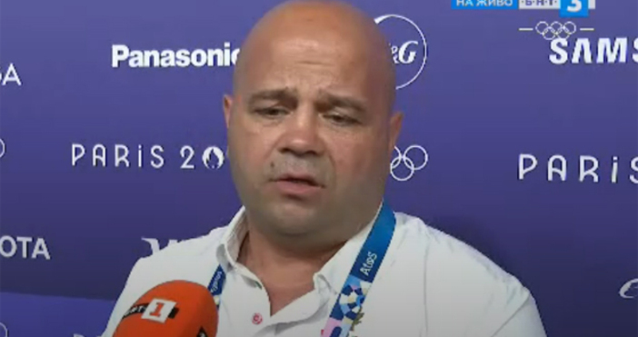 С тарши треньорът на националния ни отбор за жени Борислав