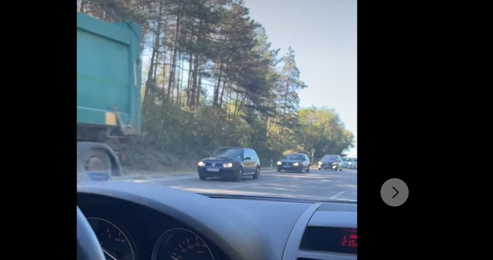 За засилен трафик в момента който е в района на Телевизионната