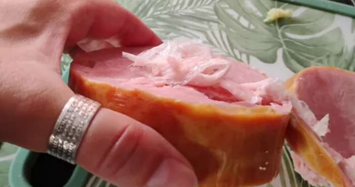 Снимки Hristina Petrova Guridova ФБКакво купуваме в магазините е нещо като