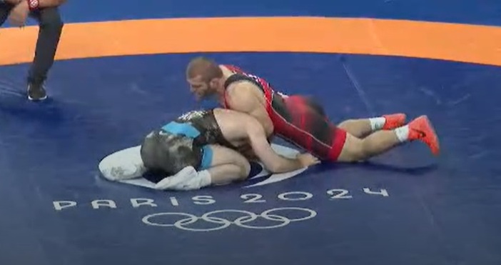 Българският национал по борба Магомед Рамазанов стартира с убедителна победа