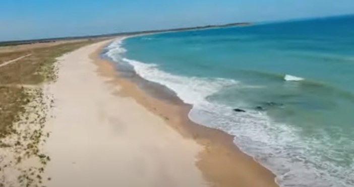 Това не са Малдиви това е плаж Дуранкулак пише в