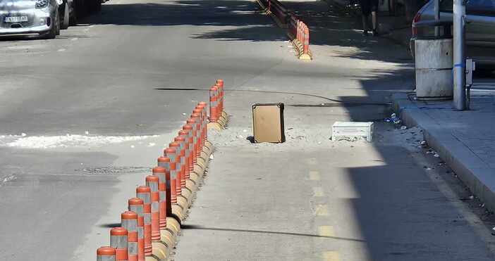 Колоездачите по улица Сан Стефано във Варна се чудят каква