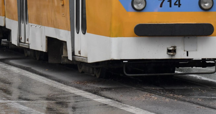 Трамвай е блъснал мъж в София съобщиха от МВР предаде БТА