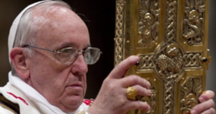 Папа Франциск разкритикува днес забраната в Украйна на свързаната с Русия