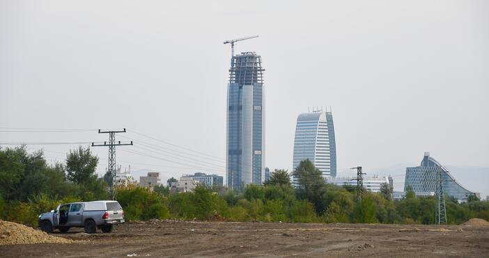 В незаконното сметище между софийските квартали Младост 4 и Горубляне, което