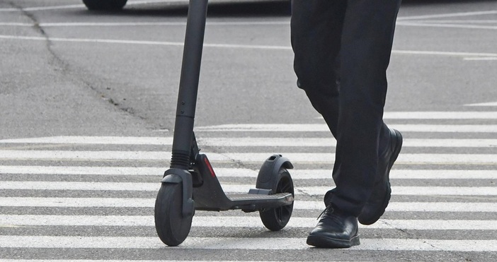 Момче на 16 години е с тежка черепно-мозъчна травма и