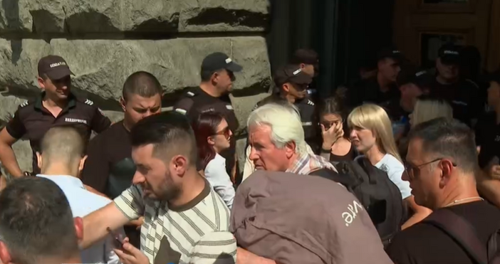 Стопкадър Нова ТвЦИК решава дали да регистрира за участие в