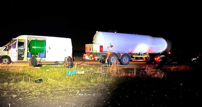 Задържани са двама мъже за кражба на пропан-бутан, собственост на