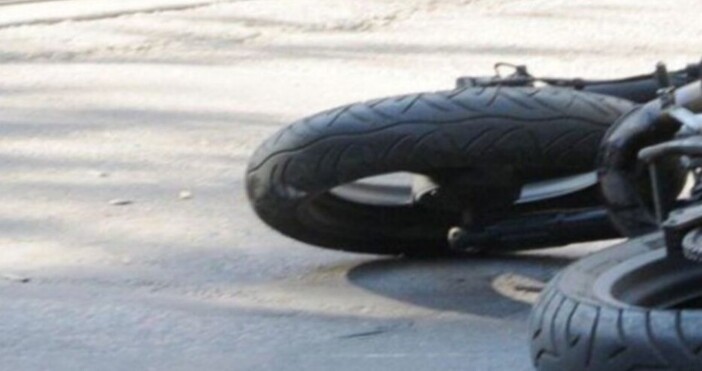 Моторист загина след като се удари с кола на Околовръстното