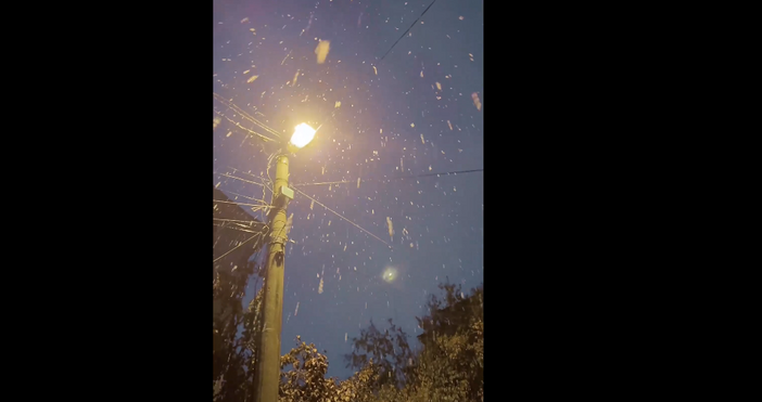 Издаден е жълт код за снеговалеж и поледици във вторник Първи