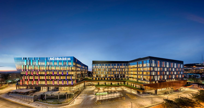 Експерти с международно признание авангардни технологии подход ориентиран към пациента