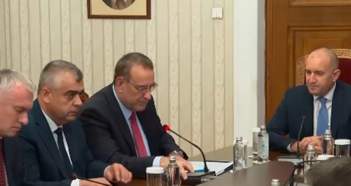 Консултациите за съставяне на редовен кабинет след проведените през октомври