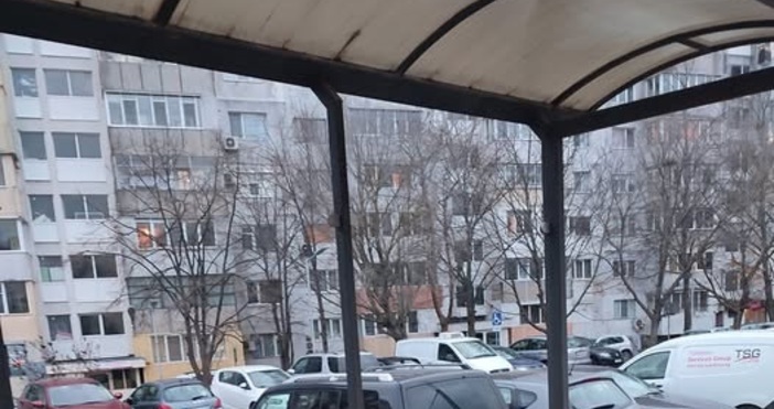 Състоянието на спирка ОСЪМ в квартал Възраждане Няма нито едно