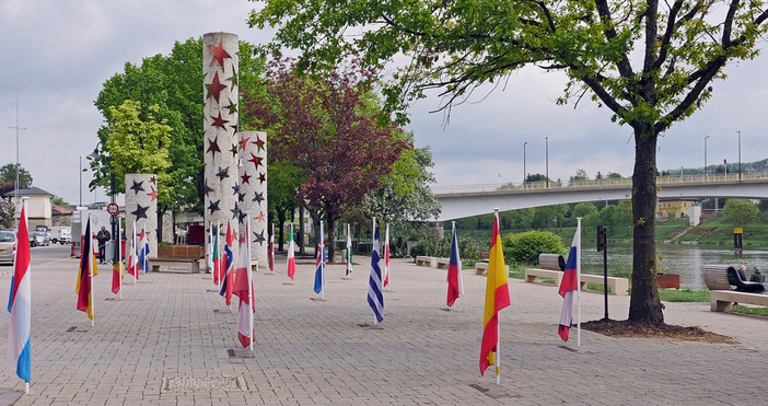 От 31 март насам двете страни се присъединиха в пространството