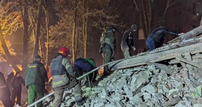  фото Дніпропетровської ОДАДори и в коледната нощ Русия не спря