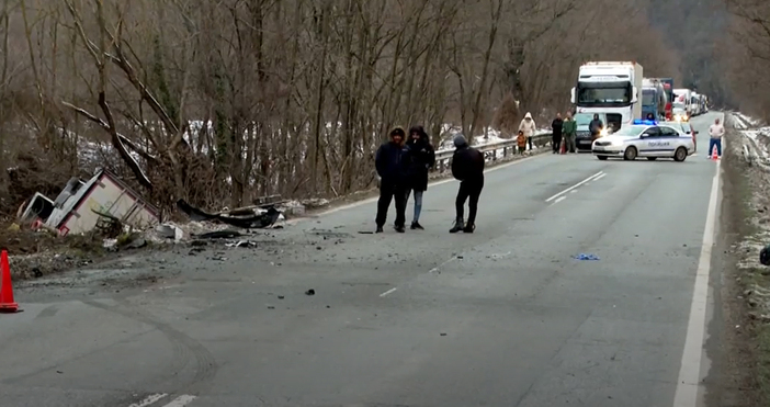 Възстановено е движението през Прохода на Републиката съобщиха от Агенция