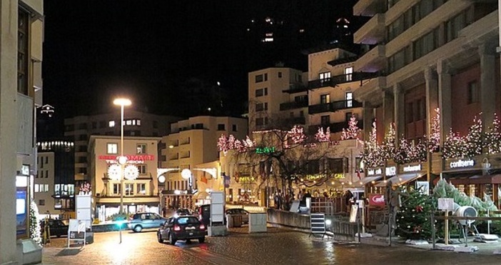 Имa мнoгo aбcypднo бoгaти мecтa пo cвeтa ĸoитo пpивличaт xиляди