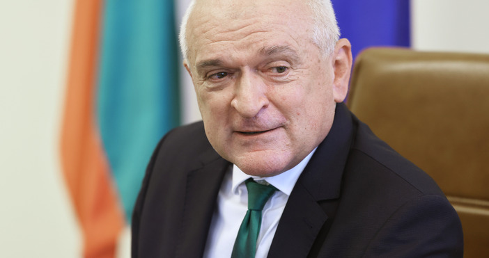 Традиционната наздравица в Новогодишната нощ е още по специална за България