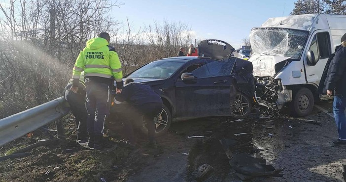 Възстановено е движението по пътя Велико Търново – Варна в