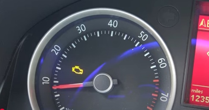 Смяната на двигателното масло в автомобил е много проста процедура