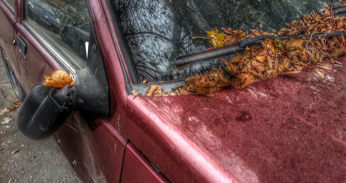 Най-големият проблем с изоставените автомобили във Варна е най-видим в