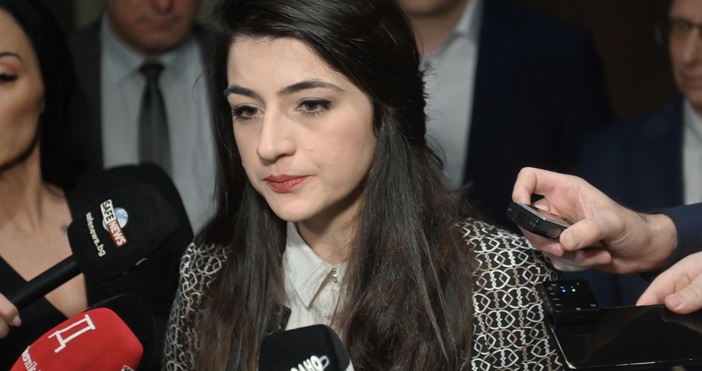 Спазих думата си и подадох декларация за отказ от имунитет,