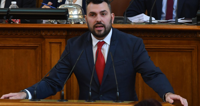 Моментът е особено емоционален и специален. Най-важното е, че нашите