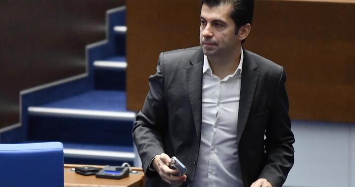 Аз ще гласувам срещу отнемането на депутатски имунитети, въпреки че