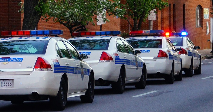 САЩ арестуваха 538 нелегални мигранти и депортираха стотици в мащабна