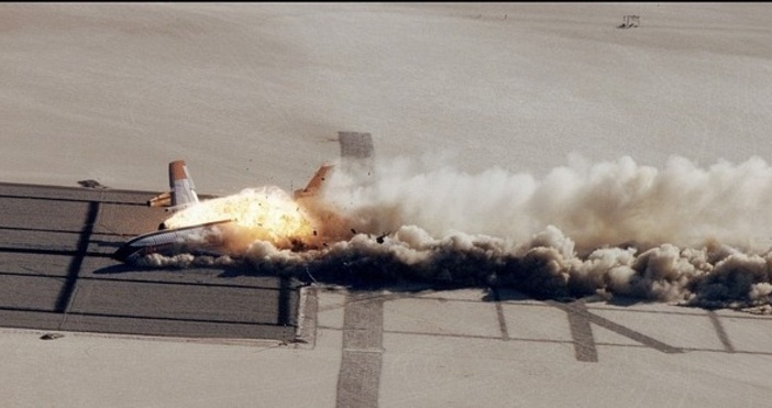 Пътнически самолет се запали на летището в южнокорейския град Пусан