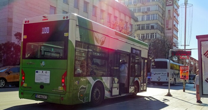 Общинските съветници във Велико Търново решиха автобусите от градските и